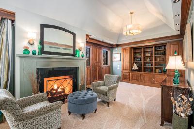 Library in The River House