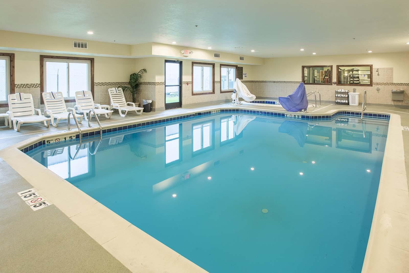 Pool at Comfort Suites in Benton Harbor