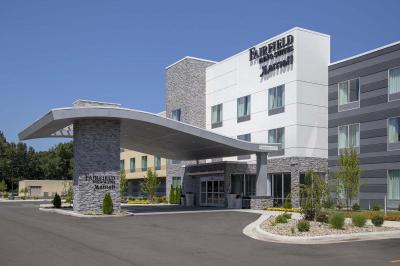 Exterior of Fairfield Inn & Suites