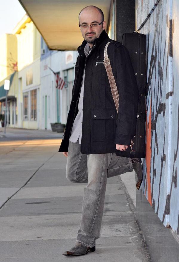 World renowned violinst Pavel Ilyashov will perform.