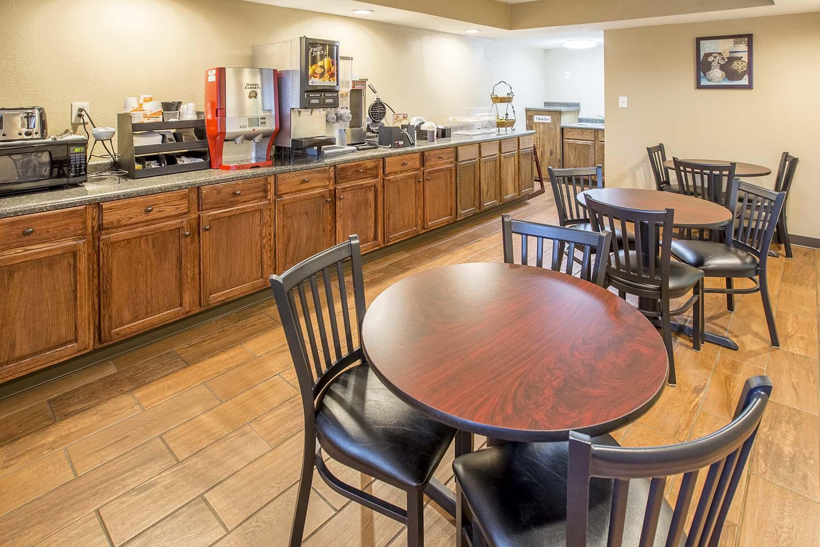 Breakfast area at Rodeway Inn