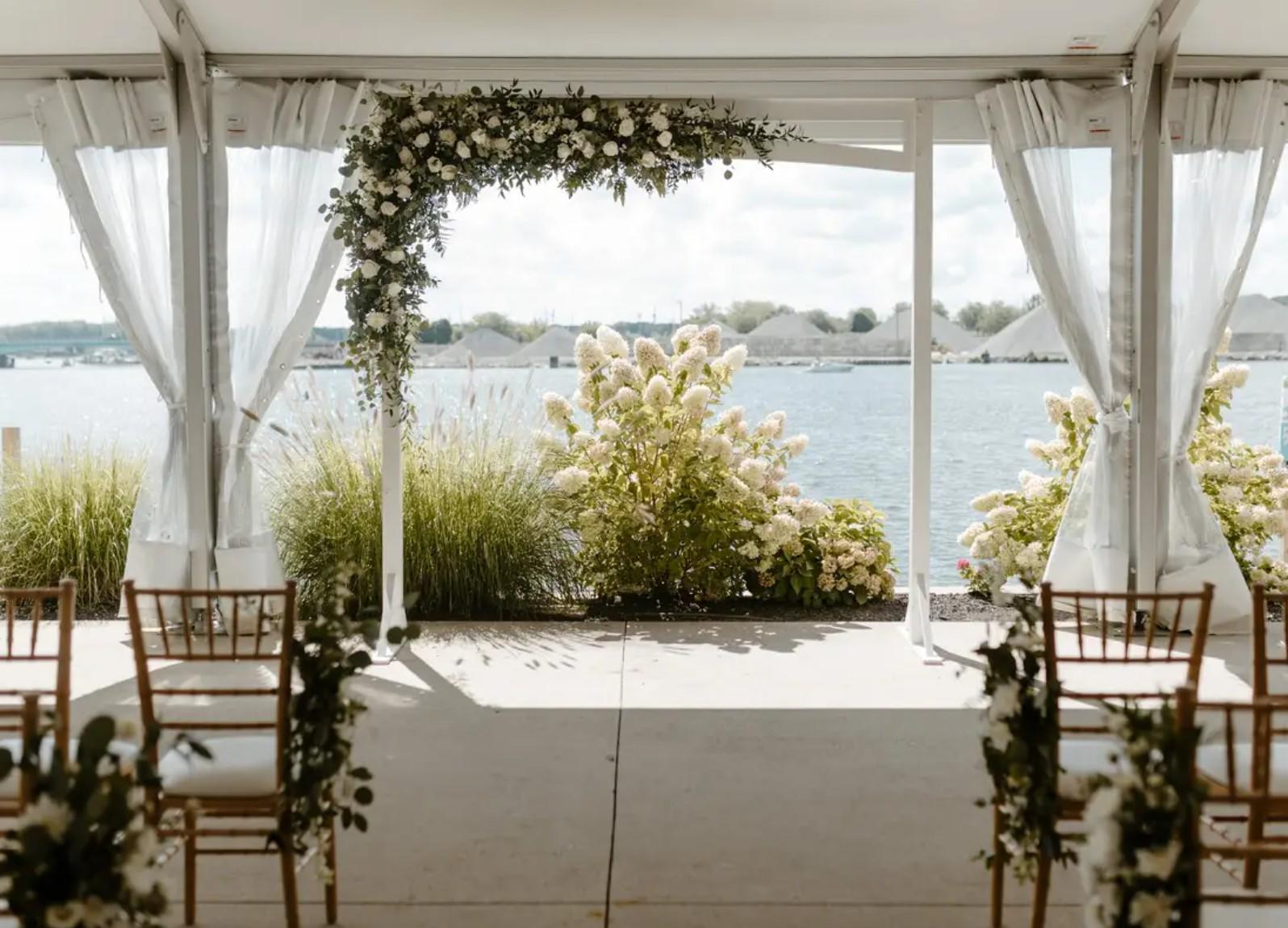 the Inn at Harbor Shores outdoor space ceremony