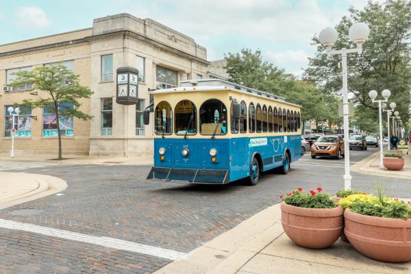 Shop & Shore Trolley, Visit Southwest Michigan