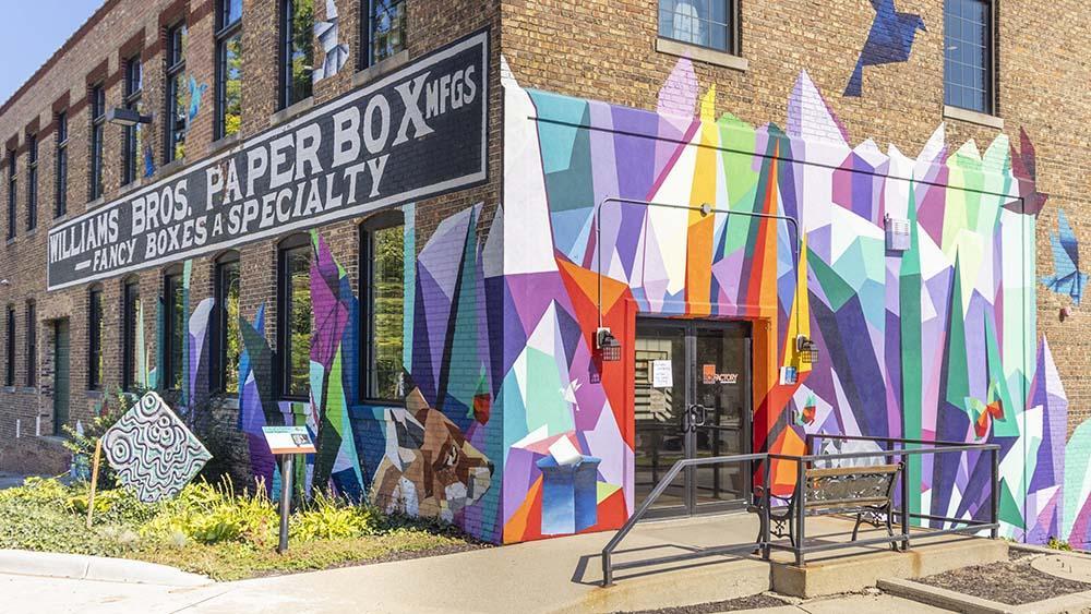 A Colorful New Mural Is Up Now On The Corner Of This 5th Avenue
