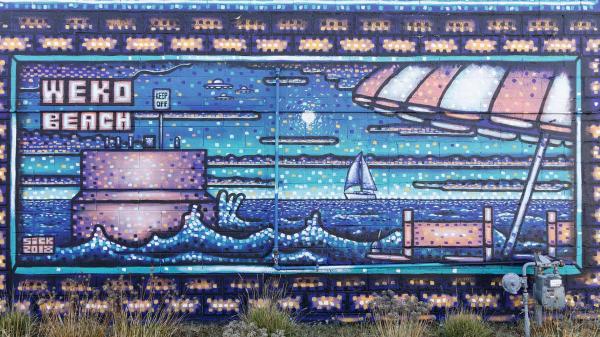 Mural showing Weko Beach.