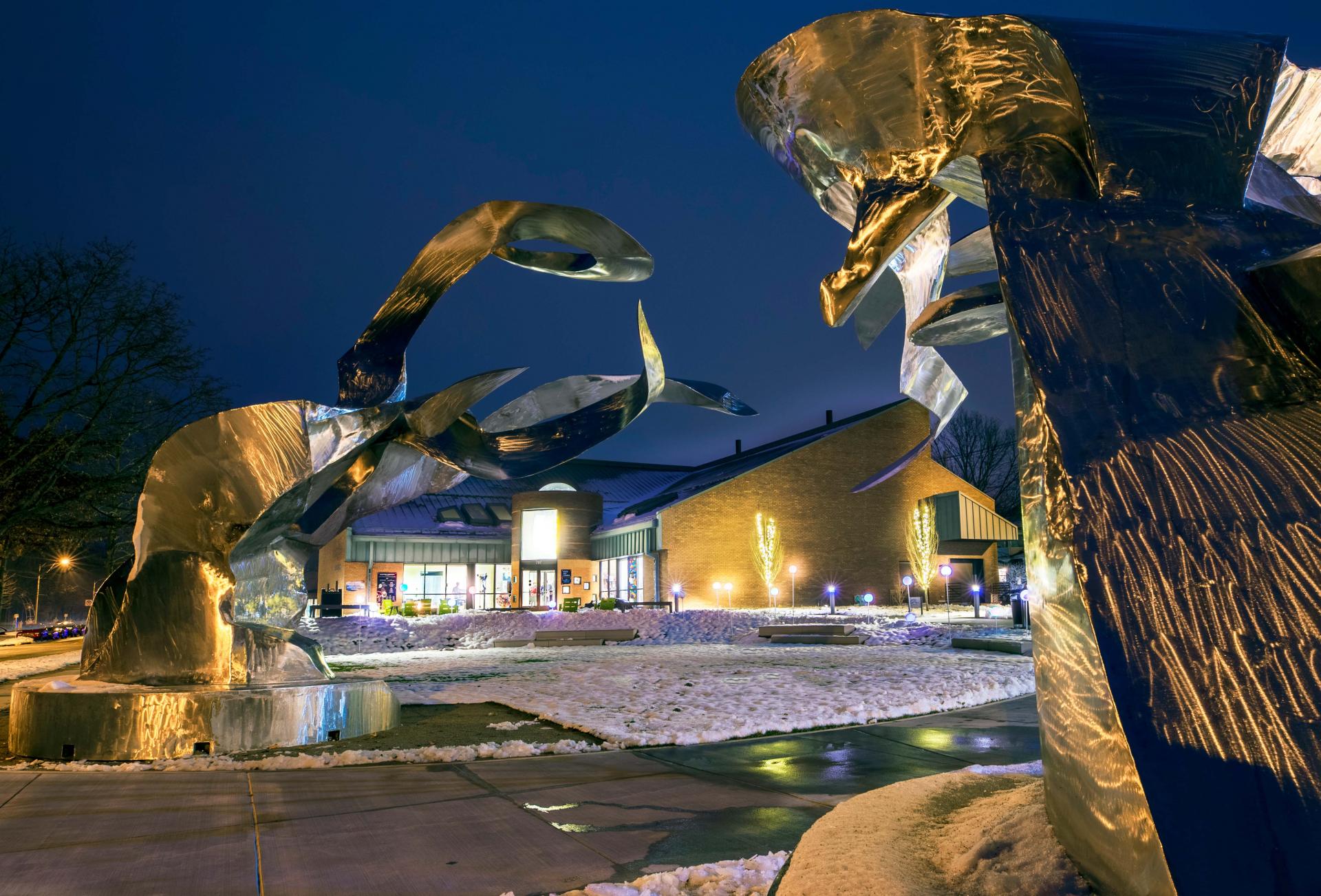 Krasl Art Center by night