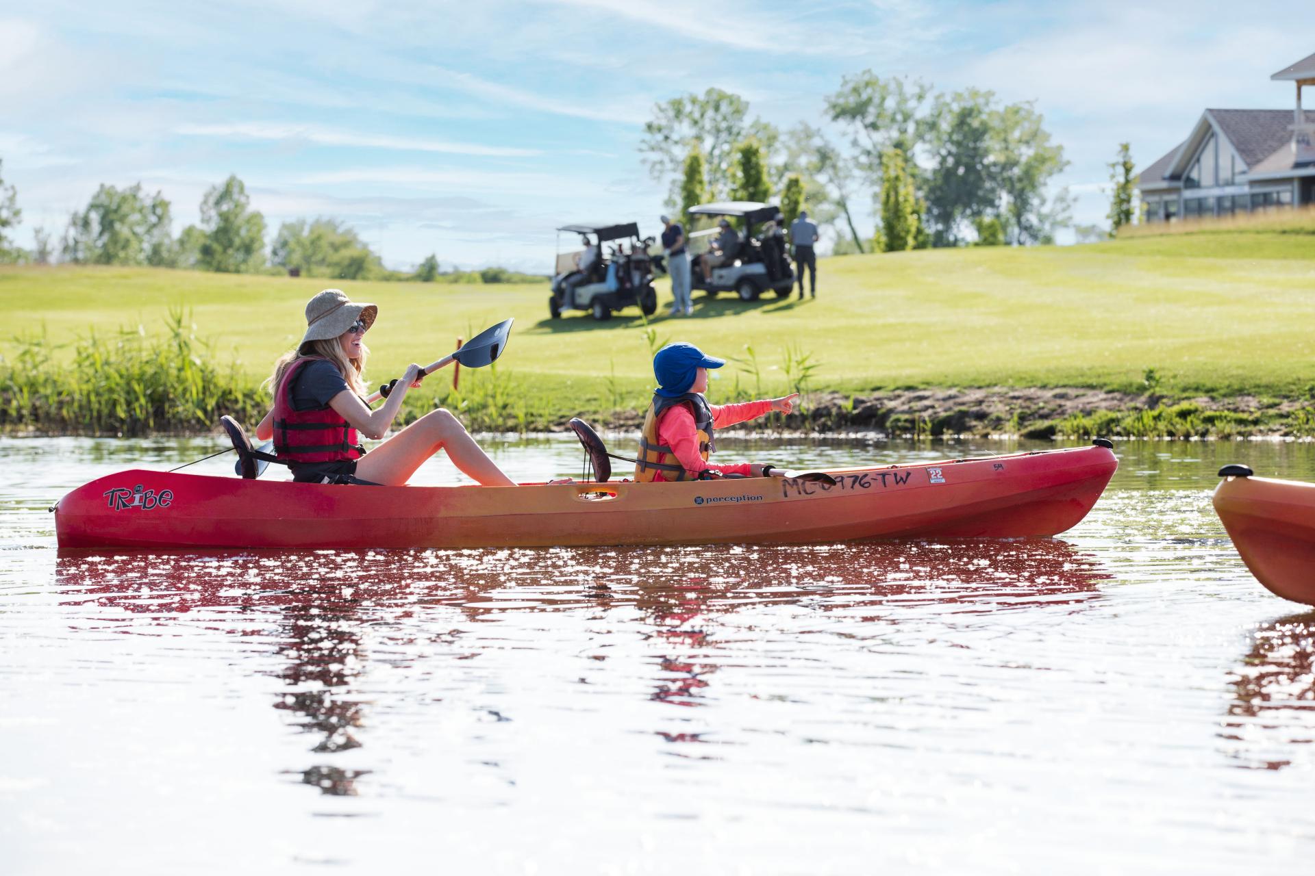 Kayaking_PawPawRiver with golfers in the background