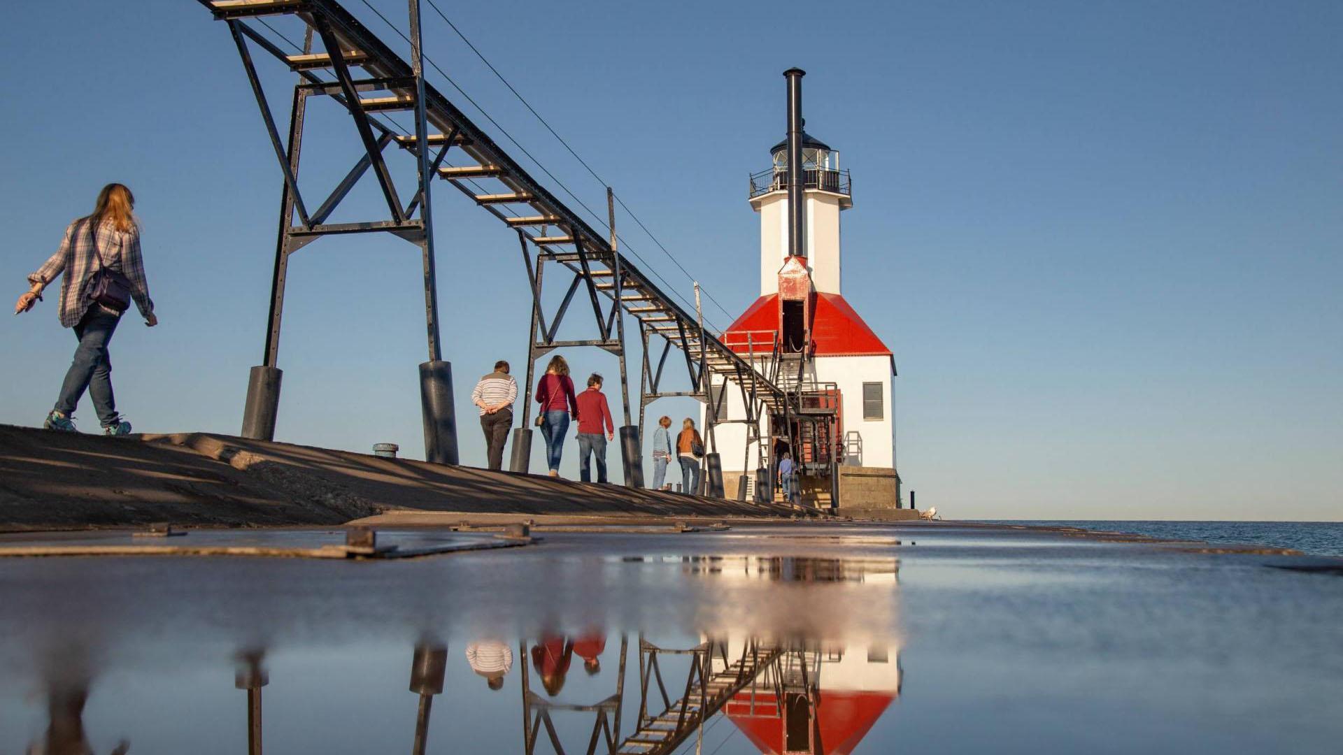 Lighthouse Tour.