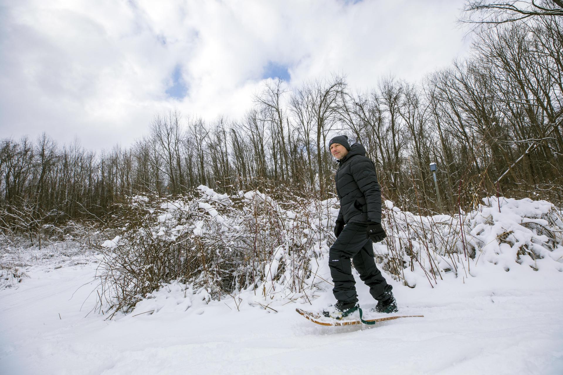 Man snowshoeing