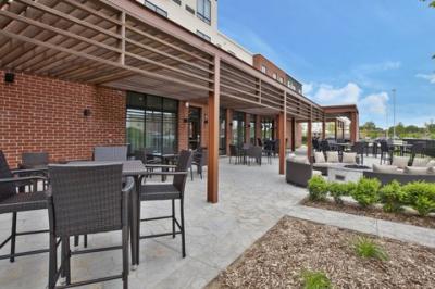 Courtyard by Marriott Terrace