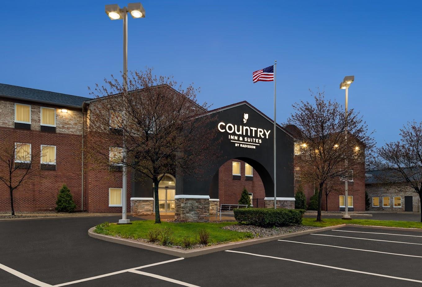 Country Inn & Suites by Radisson, Benton Harbor-St. Joseph, MI