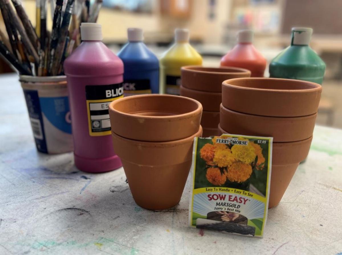 KAC March Family Day – Terracotta Pot Painting