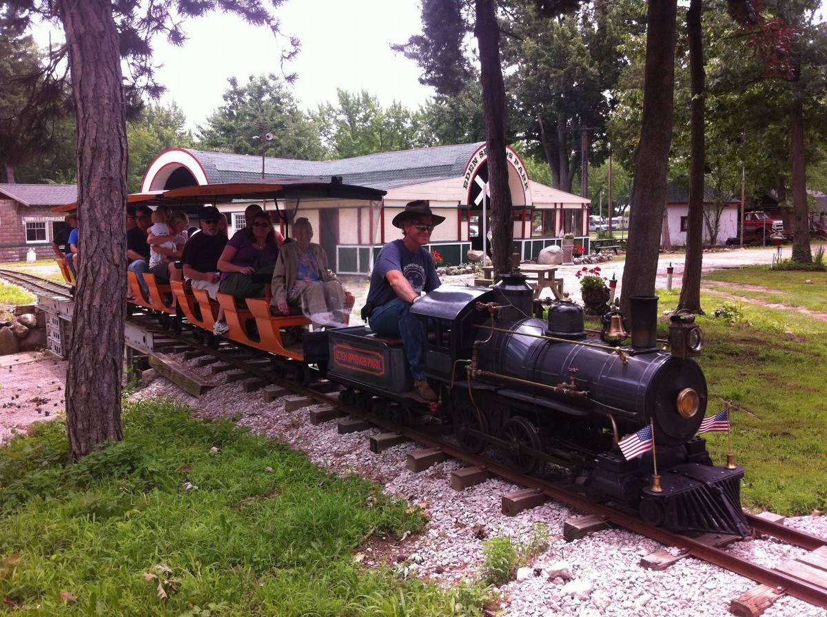 Eden Springs Park - Miniature Train Rides