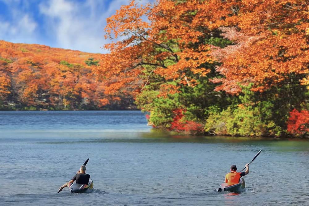 fall kayaking in Buchanan
