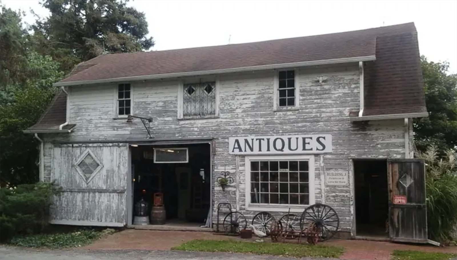 Apparel from the Past / Shawnee Road Antiques